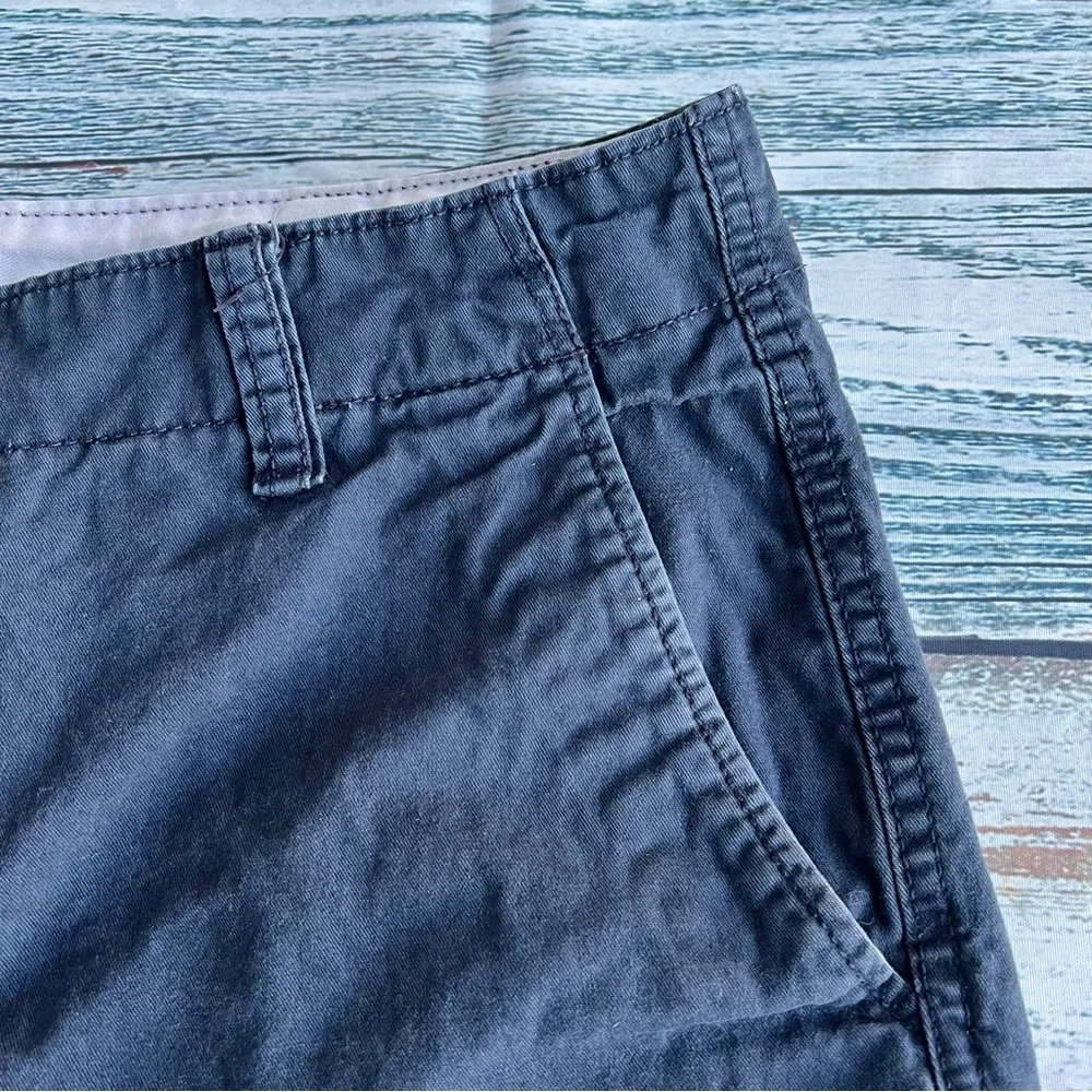 Old Navy “Lived-In Straight” Men's Navy Blue Shorts